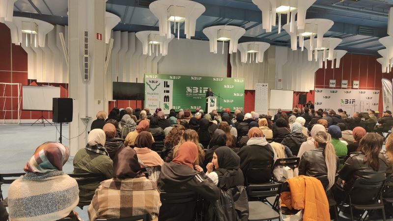 "Güçlü Şahsiyet Güçlü Aile" Seminerimiz Gerçekleşti